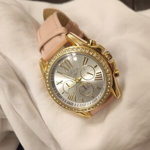 Elegant Gold and Pink Women's Watch